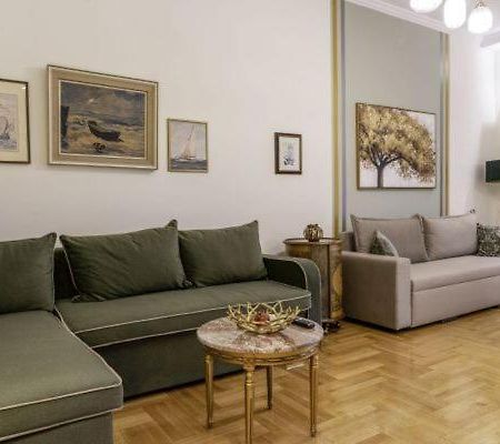 G102 Κεντρικό Πολυτελές Διαμέρισμα Appartement Volos Buitenkant foto